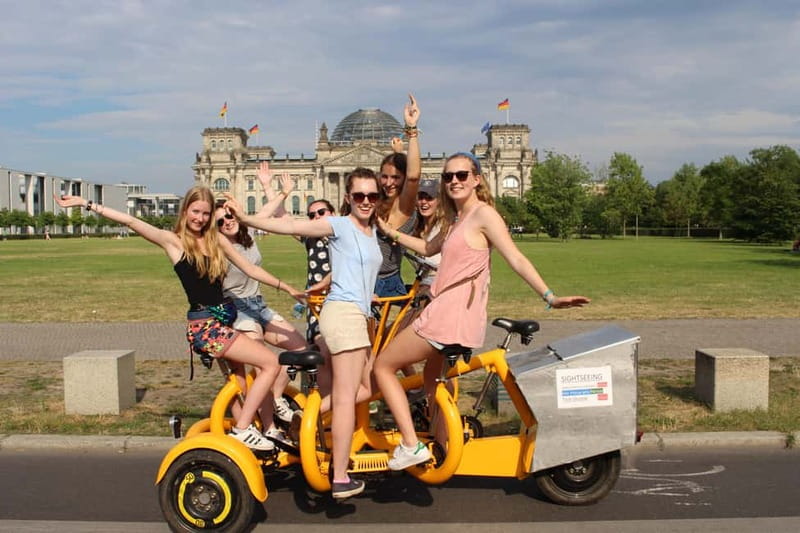 Berlin: Fun Private Guided Sightseeing Tours with Teambikes - Price and value for a private group up to 6