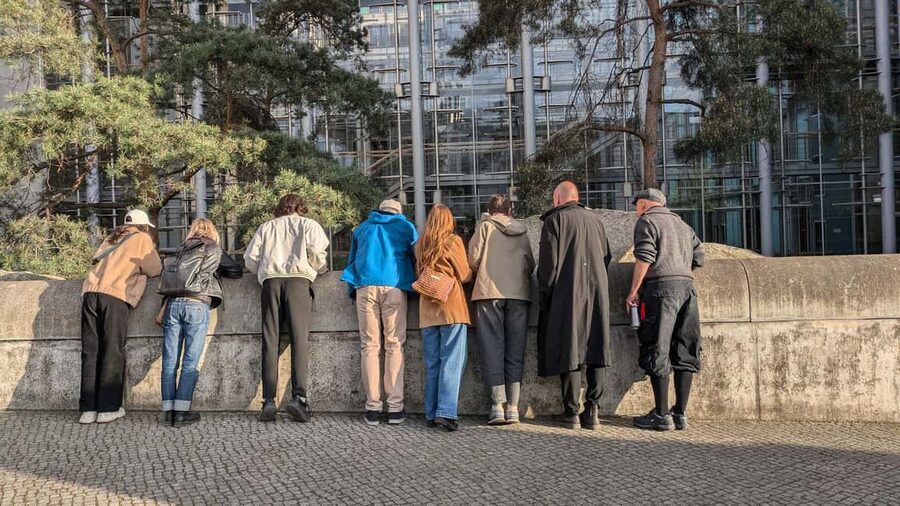 Berlin: Government District around the Reichstag Guided Tour - Key highlights worth your attention