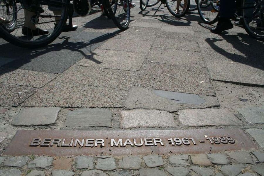 Berlin: Guided Bike Tour of the Berlin Wall and Third Reich - Guides, pacing, and why the tour feels relaxed on a bike