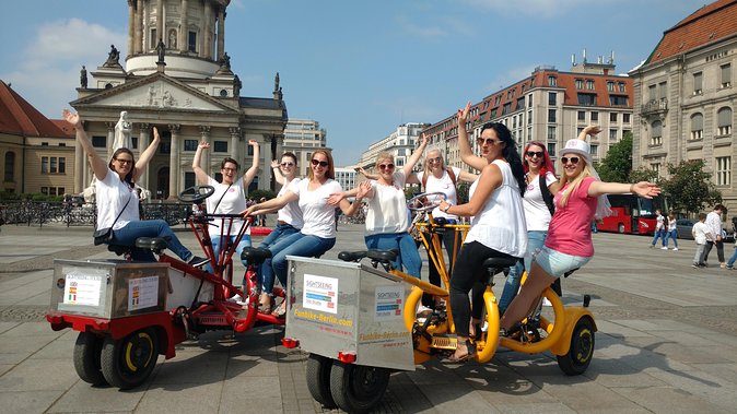 Berlin : Guided Private Sightseeing Tours with Funbikes, Teambikes - Stop-by-stop: Reichstag, the Holocaust Memorial, and Topography of Terror