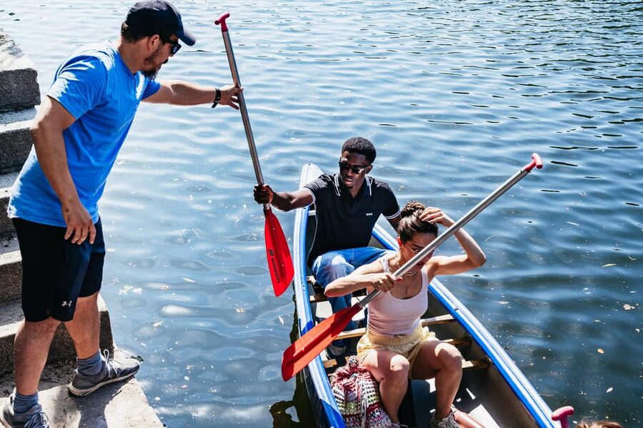 Berlin: Guided Tour by Canoe - Maybachufer flea market vibes and Kreuzberg’s multicultural feel