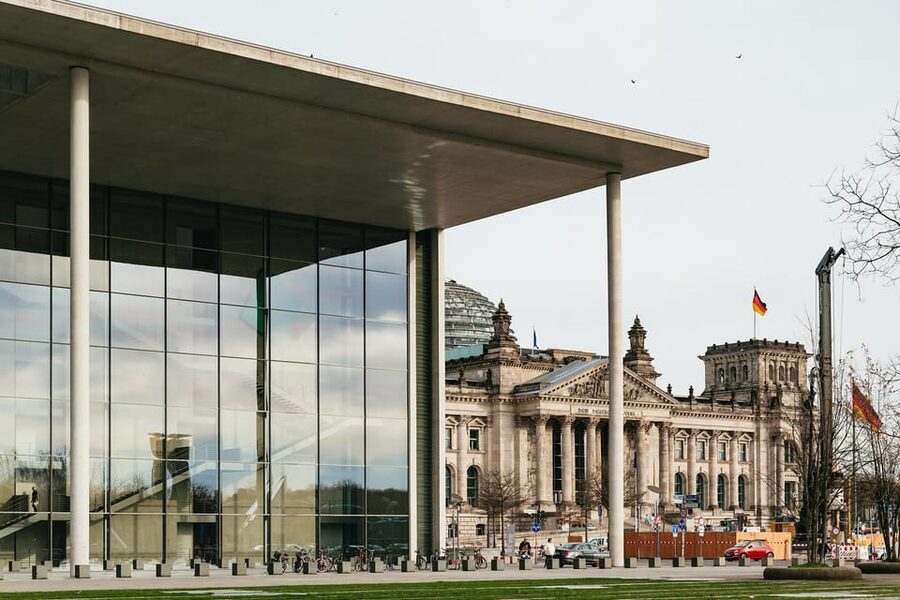 Berlin: Guided Walking Tour around the Reichstag - Where this Reichstag walk fits in your Berlin day