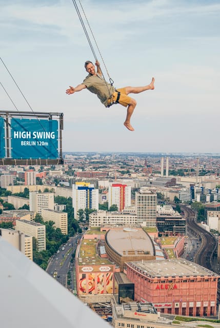 Berlin: Highest Swing in Europe - Your 5-minute swing plan: what happens in order