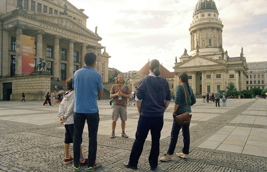 Berlin Highlights in One Day - From Spree River Origins to Old Town and the Division Story