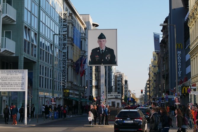 Berlin Highlights Private Guided Walking Tour - How the Guide Makes or Breaks This Tour