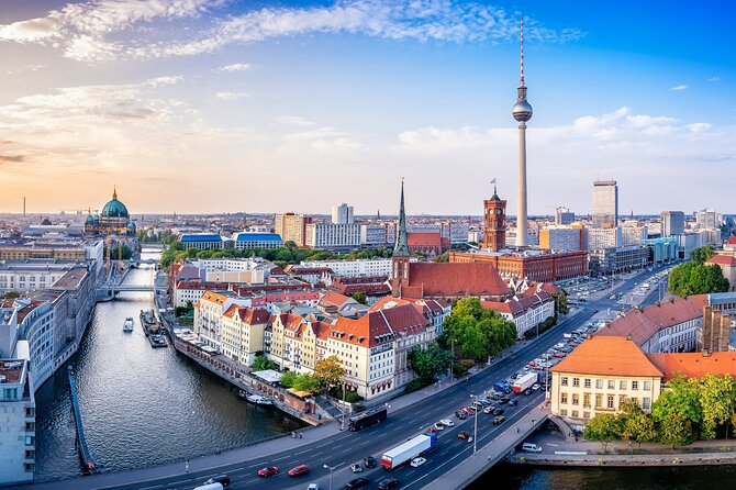 Berlin Highlights Self guided scavenger hunt and Walking Tour - What You Learn Along the Way (Without the Lecture)