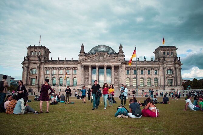Berlin Highlights Self guided scavenger hunt and Walking Tour - Choosing the Best Start Time for Real Berlin Energy