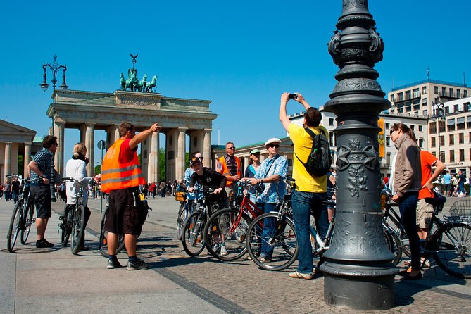Berlin Highlights Sightseeing Bike Tour in Small Groups - Why this Berlin highlights bike tour works so well