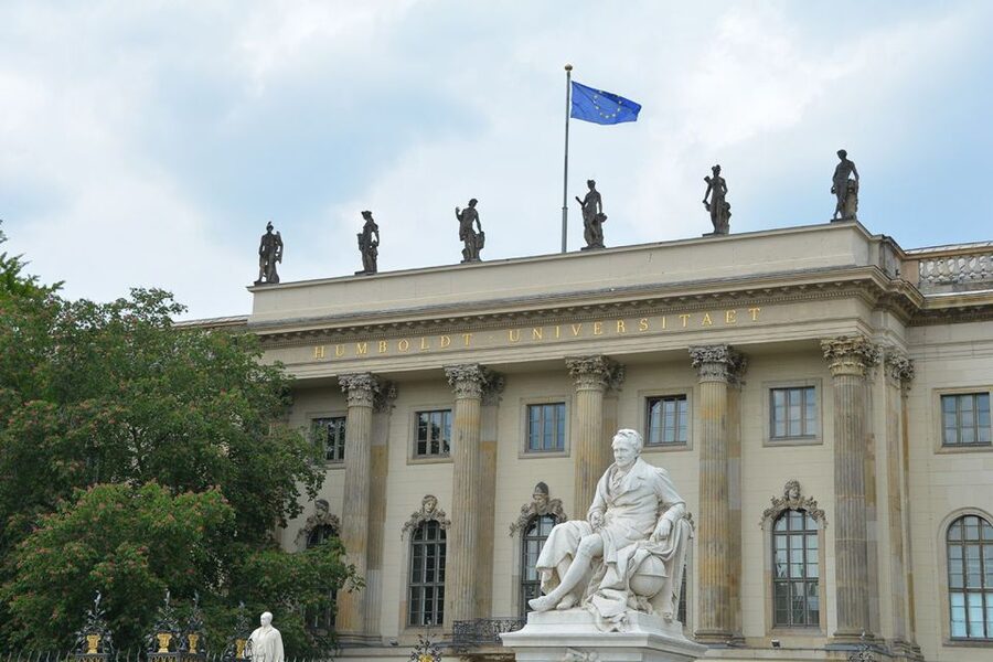 Berlin: Historic Center Walking Tour with a Real Berliner - Weather, Shoes, and the Pace You Should Expect