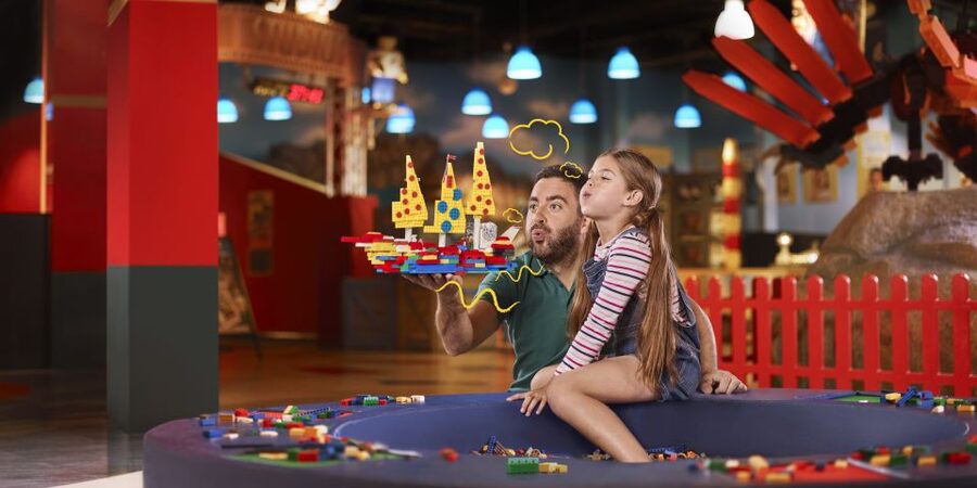 Berlin: Hop-On Hop-Off Bus & LEGOLAND Discovery Centre - The hop-on hop-off Classic Tour: see Berlin your way
