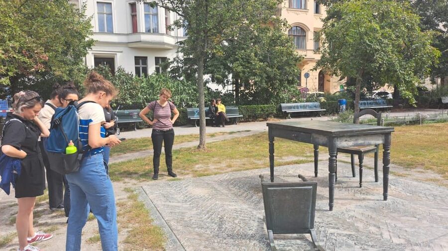 Berlin: Jewish Walking Tour including World War II - How the Tour Bridges Past, Present, and the Move Within Berlin