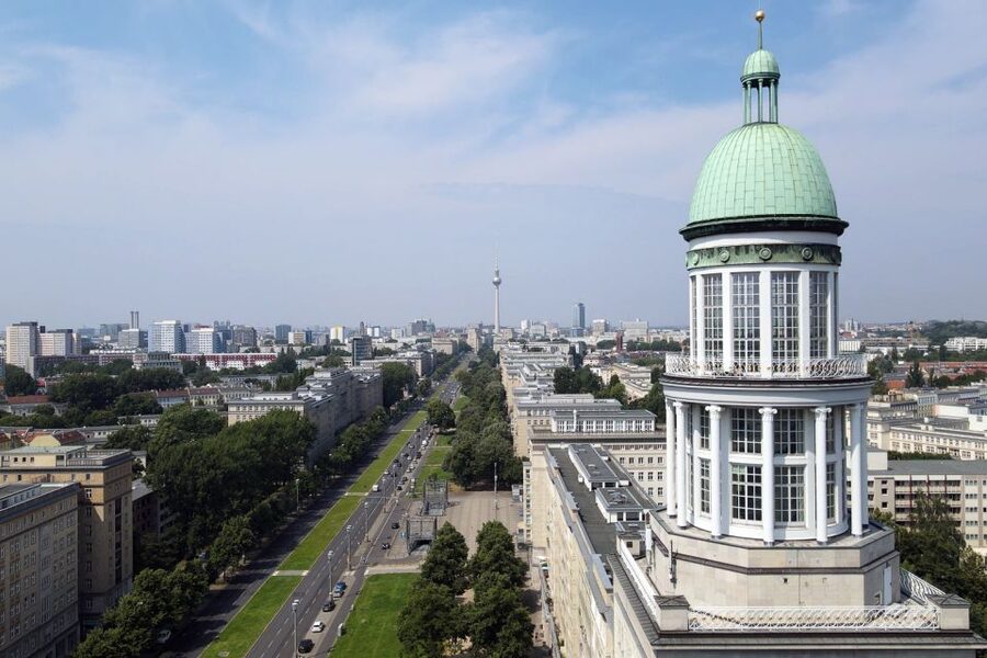 Berlin: Karl-Marx-Allee 2-Hour Tour - Kosmos Cinema by Josef Kaiser: Culture in Concrete