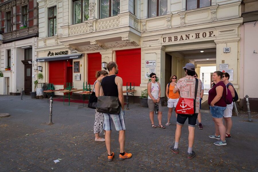 Berlin: Kreuzberg Guided Walking Evening Tour - Kreuzberg after dark, starting at Kottbusser Tor (Kotti)