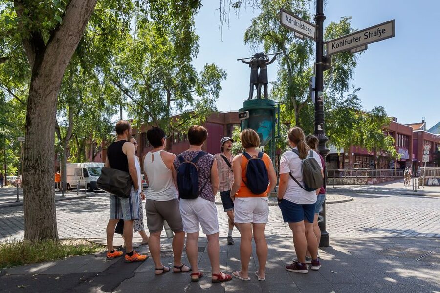 Berlin: Kreuzberg Guided Walking Evening Tour - Should you book the Berlin Kreuzberg evening walk?