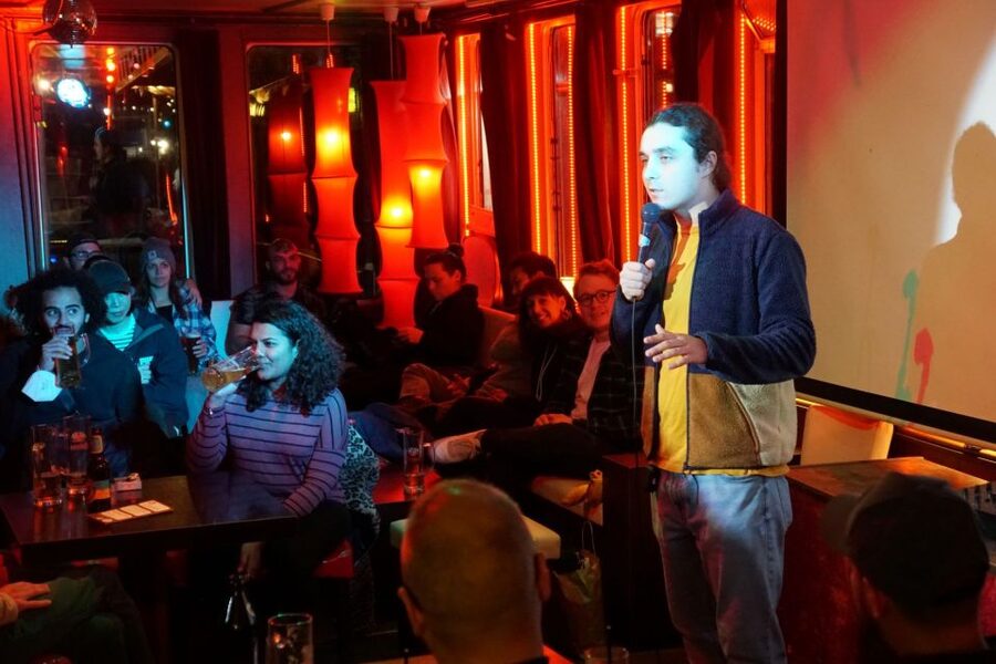 Berlin: Laughing Spree Comedy Show on a Boat - Should you book Laughing Spree on the Boat?
