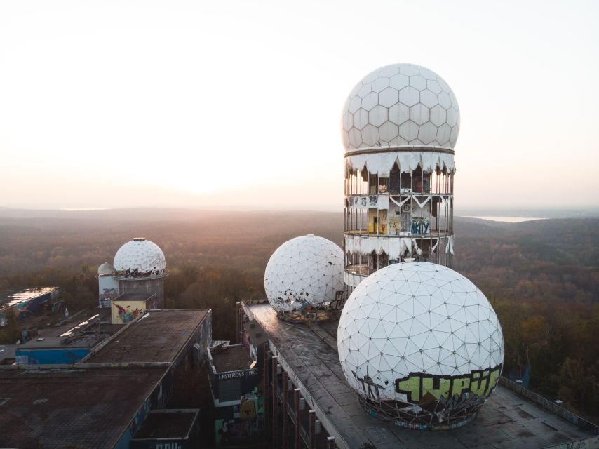 Berlin: Listening Station Teufelsberg Tour with Transfer - Stop by stop: how the time actually works