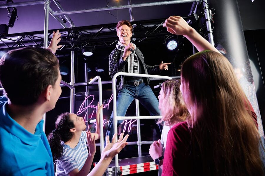 Berlin: Madame Tussauds Happy Hour Ticket - Your self paced route through celebrity, sports, and interactive zones