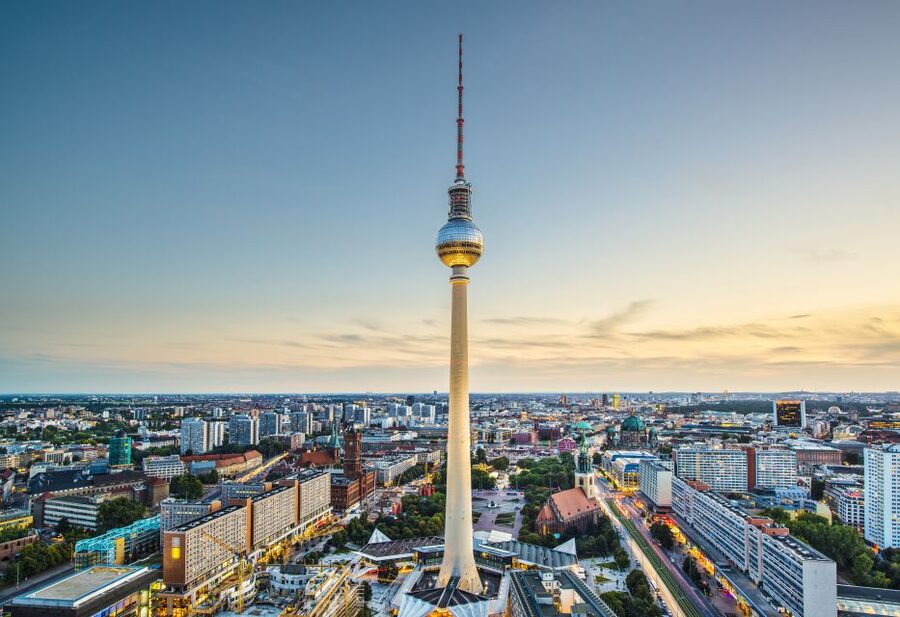 Berlin: Mitte Culinary Food Tour - Lustgarten and Berlin Palace area: aperitif moments in the civic center