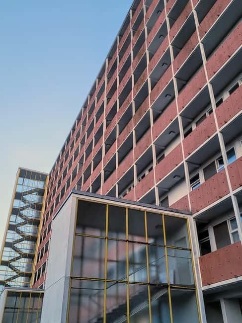 Berlin: Modernist Architecture Tour in the Hansaviertel - Starting at Biergarten der Tiergartenquelle, and what to expect in the first 20 minutes