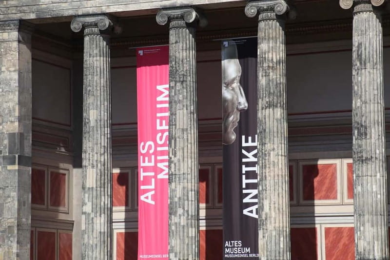 Berlin: Museum Island Tour - Humboldt Forum and the Old Arsenal, Zeughaus, in Berlin’s storyline