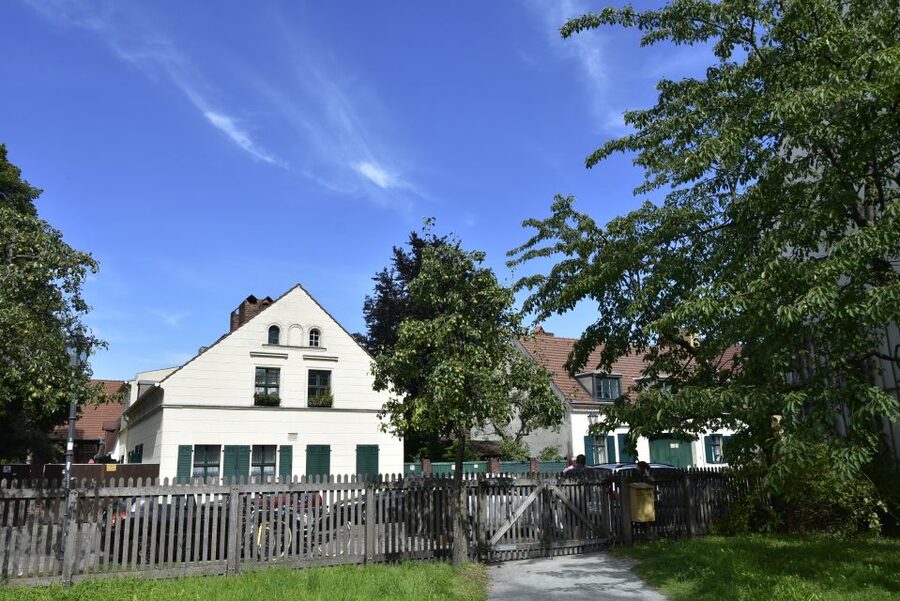Berlin: Old Neukölln Private Walking Tour - Richardstrasse and the “Bohemian” thread you can follow on foot