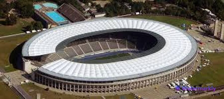 Berlin: Olympia Stadium Entrance Ticket - Touring on your own: roaming the grounds and chasing the best blocks