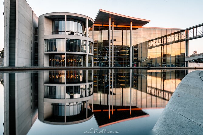 BERLIN PHOTO TOUR with a professional Photographer from Berlin - Potsdamer Platz Finale: Urban Angles for Your Last Shots