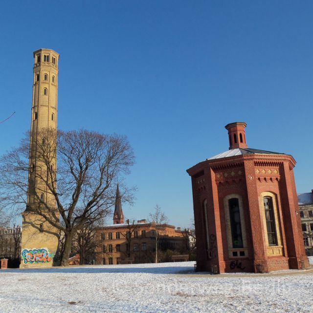 Berlin: Prenzlauer Berg District Guided Walking Tour - Mauerpark on a Sunday Mood, Flea Market and Live Music