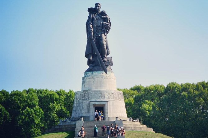 Berlin Private Complete History All Day Walking Tour - Fuhrerbunker to Elser: The WWII Endgame, Told Close-Up