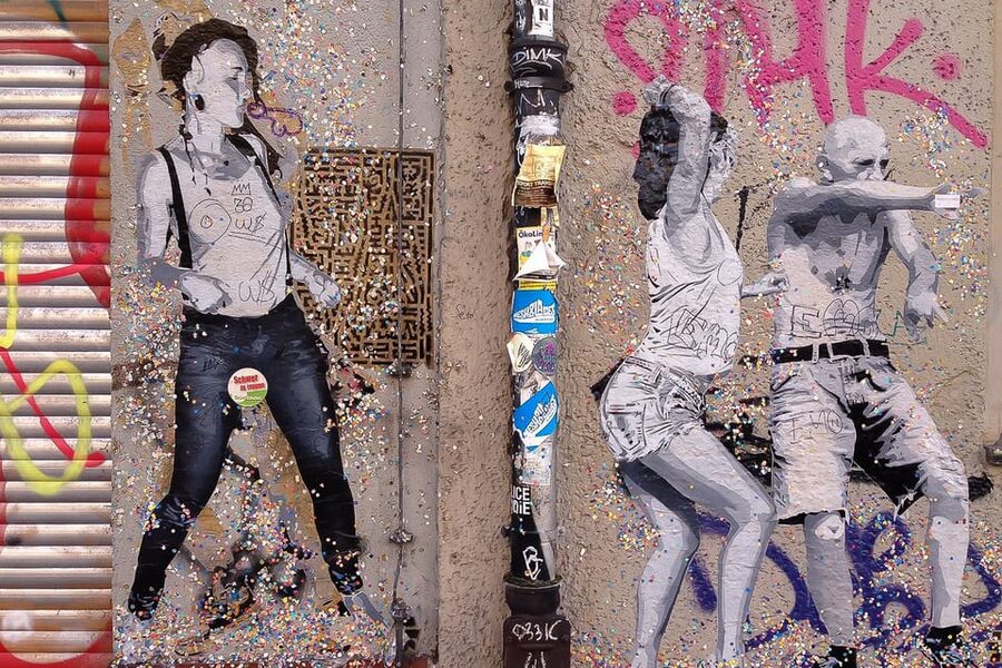 Berlin: Private Kreuzberg Street Art Walking Tour - Pace, comfort, and the small details that matter