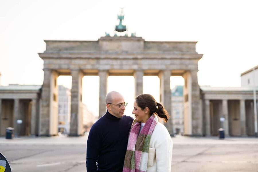 Berlin: Private Photo Session with Professional Photographer - Brandenburg Gate and Reichstag option: expand the story without losing time