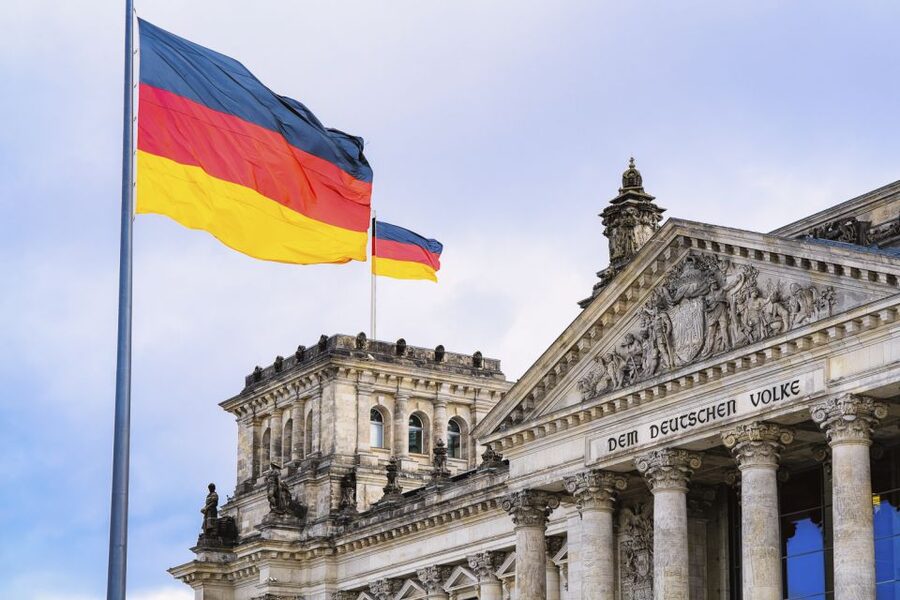 Berlin: Private Reichstag and Glass Dome Tour - Reichstag rooftop terrace: your skyline moment before the dome