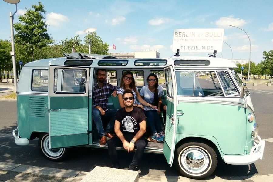 Berlin: Private Sightseeing Tour in Iconic Oldtimer VW Bus - Key things to love about this VW T1 Samba Berlin tour