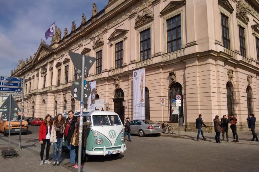 Berlin: Private Sightseeing Tour in Iconic Oldtimer VW Bus - Should you book this tour?