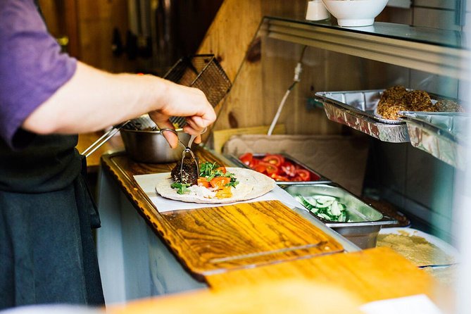 Berlin Private Walking Food Tour With Locals: the 10 Tastings - Meeting at Marheineke Markthalle: currywurst and beer with real local roots