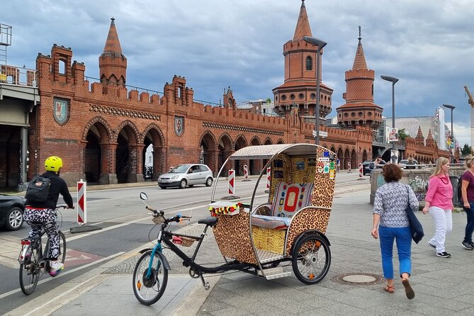 Berlin Rickshaw Tours Historical & Photo City Tour 120min - Sightseeing - East Side Gallery: ending on a memorable visual note