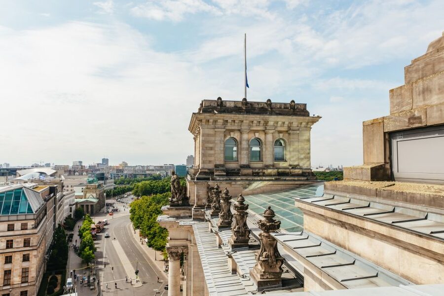 Berlin: Rooftop Breakfast at Käfer Restaurant Reichstag - Logistics you should plan for (ID, allowed items, and timing)