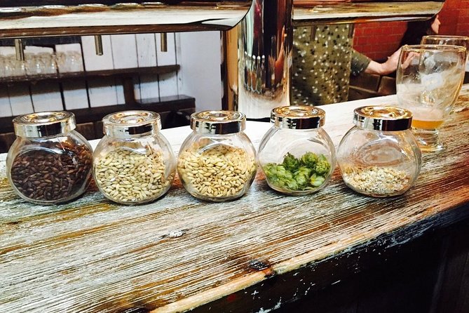 Berlin's first original craft beer tour & experience - Beer and pizza pairing at the start: your best “welcome”