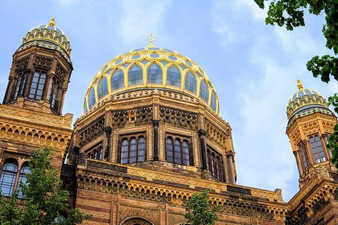 Berlin’s Jewish Heritage: Private Tour of the Vibrant Jewish District - A private 3-hour route through Berlin’s Scheunenviertel