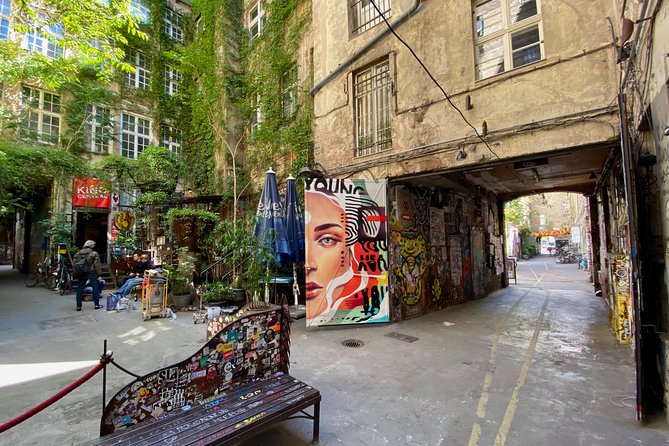 Berlin's Jewish Quarter - Private Live Virtual Experience - The Zoom Setup That Keeps the Tour Smooth