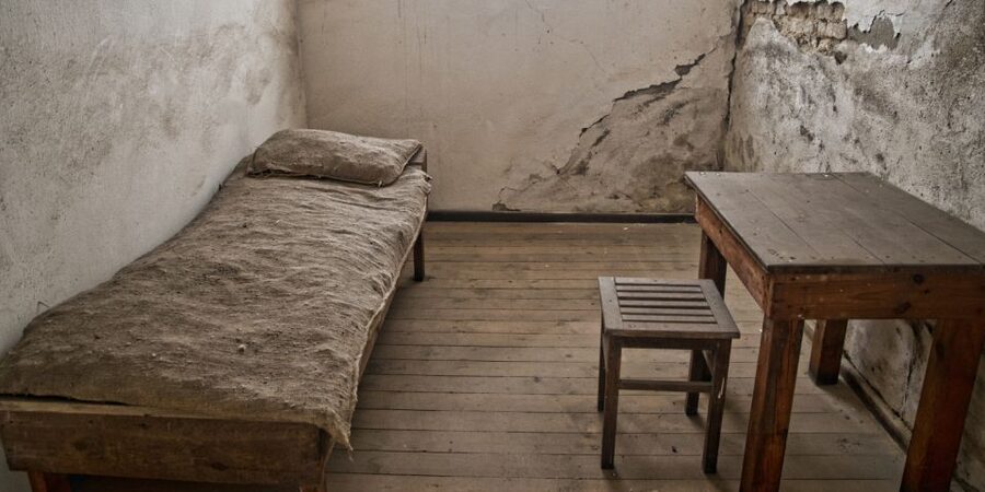 Berlin: Sachsenhausen Concentration Camp and Potsdam Tour - Potsdam: From Slavic Roots to Royal Power