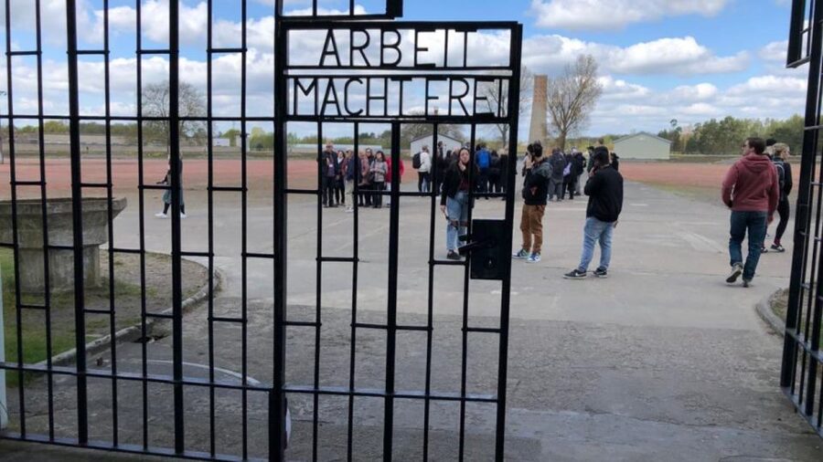 Berlin: Sachsenhausen Concentration Camp Guided Tour - Soviet Special Camp No. 7 After 1945, and the 60,000 Prisoners Detail