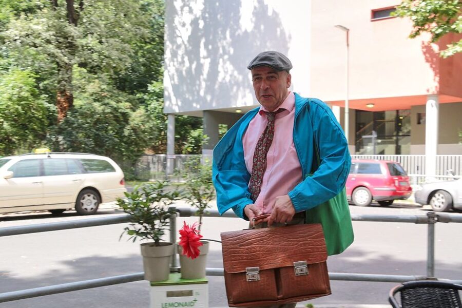 Berlin: Schillerkiez and Rollberg Walking Tour - The guide matters, and Reinhold Steinle’s style is a strong reason to book