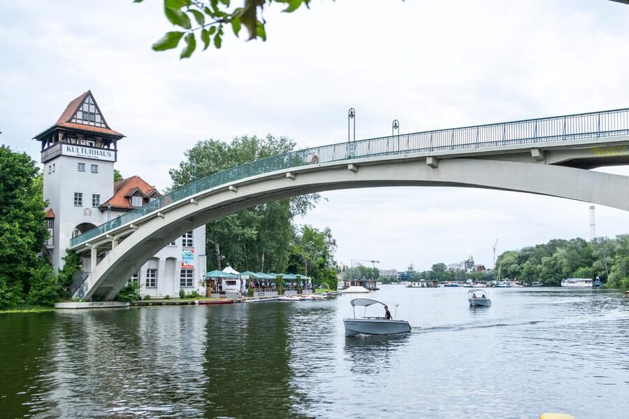 Berlin: Self-Drive Boat Tour - Why steering your own boat on the Spree feels like a smart Berlin plan