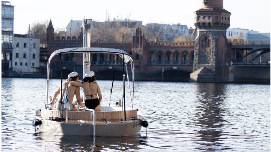 Berlin: Self-drive hot tub boat experience - Who this Berlin hot tub boat is best for