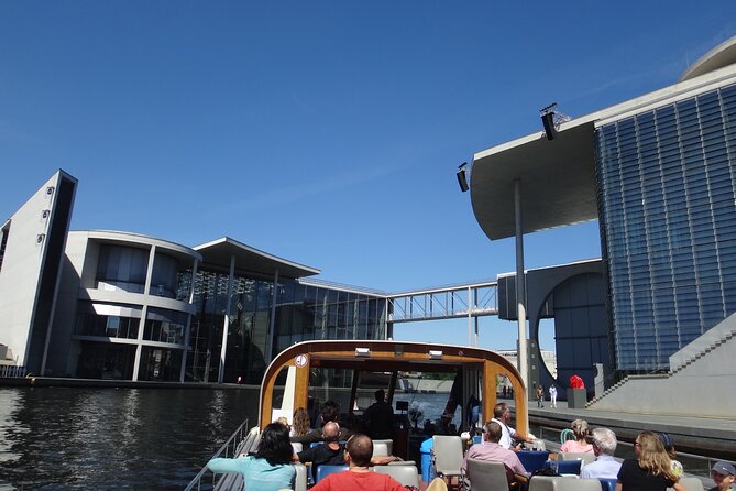 Berlin sightseeing boat tour on the Spree - The Spree Makes a Strong First Impression