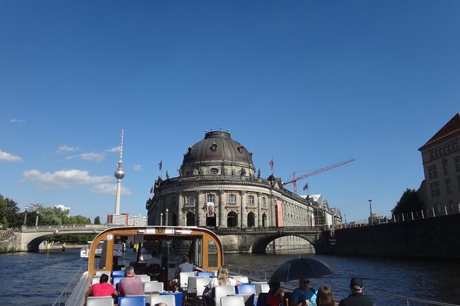Berlin sightseeing boat tour on the Spree - Meeting at Anlegestelle Alte Börse, Then Sliding Into the Hour