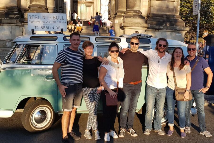 Berlin: Sightseeing Tour in Classic Volkswagen T1 Samba Bus - Key highlights at a glance