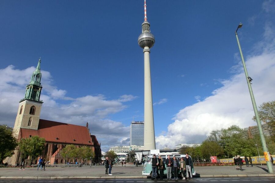 Berlin: Sightseeing Tour in Classic Volkswagen T1 Samba Bus - Lustgarten to Unter den Linden: why these streets teach Berlin