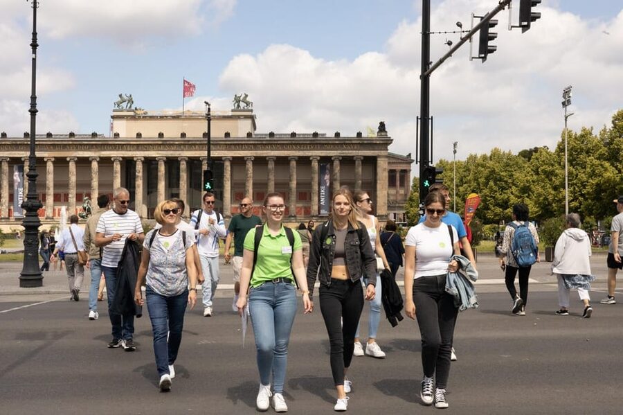 Berlin: the treasures of berlin - walking tour - Key Things I’d Watch For on This Berlin Highlights Walk